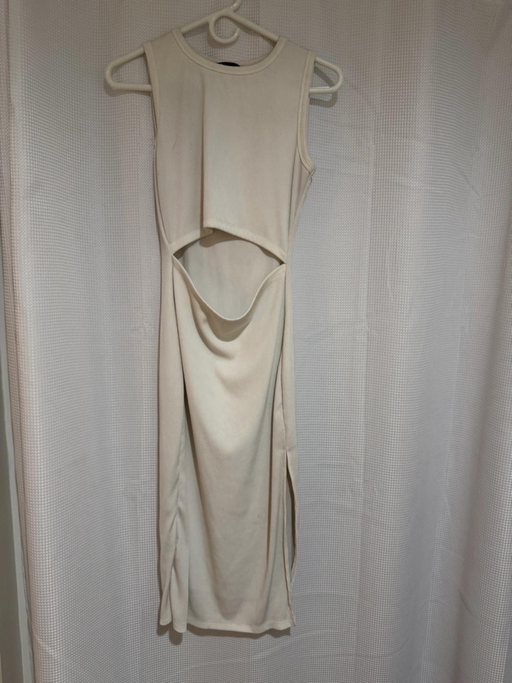 Sleeveless Cutout Midi Dress in Cream
